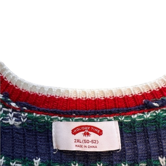 Wolf Pack Christmas Holiday Sweater - Size 2XL - Picture 4 of 7